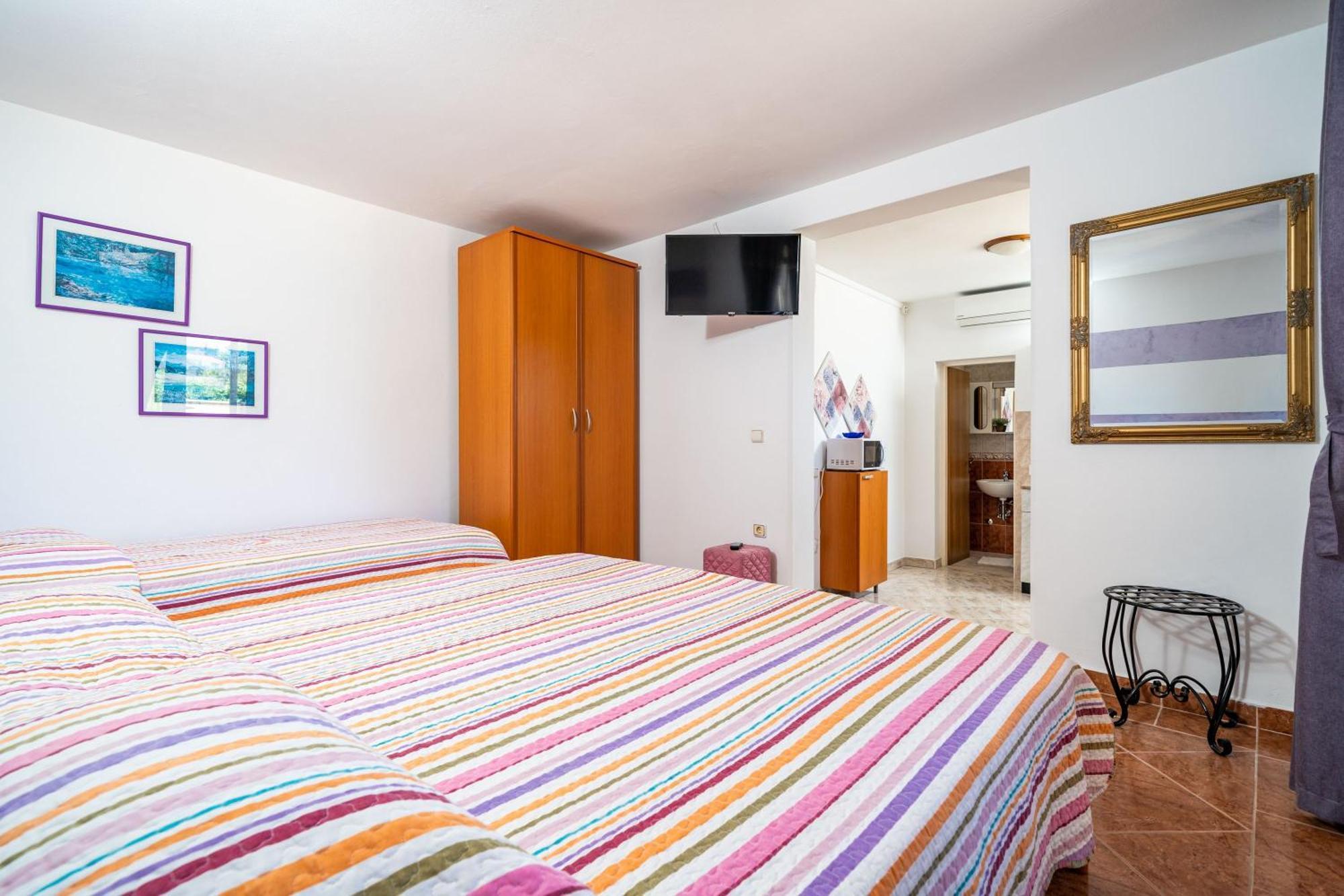 Apartments Nikolina Lumbarda Ruang foto